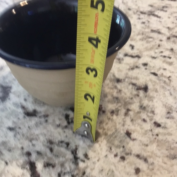 Pottery bowl. - Picture 6 of 6